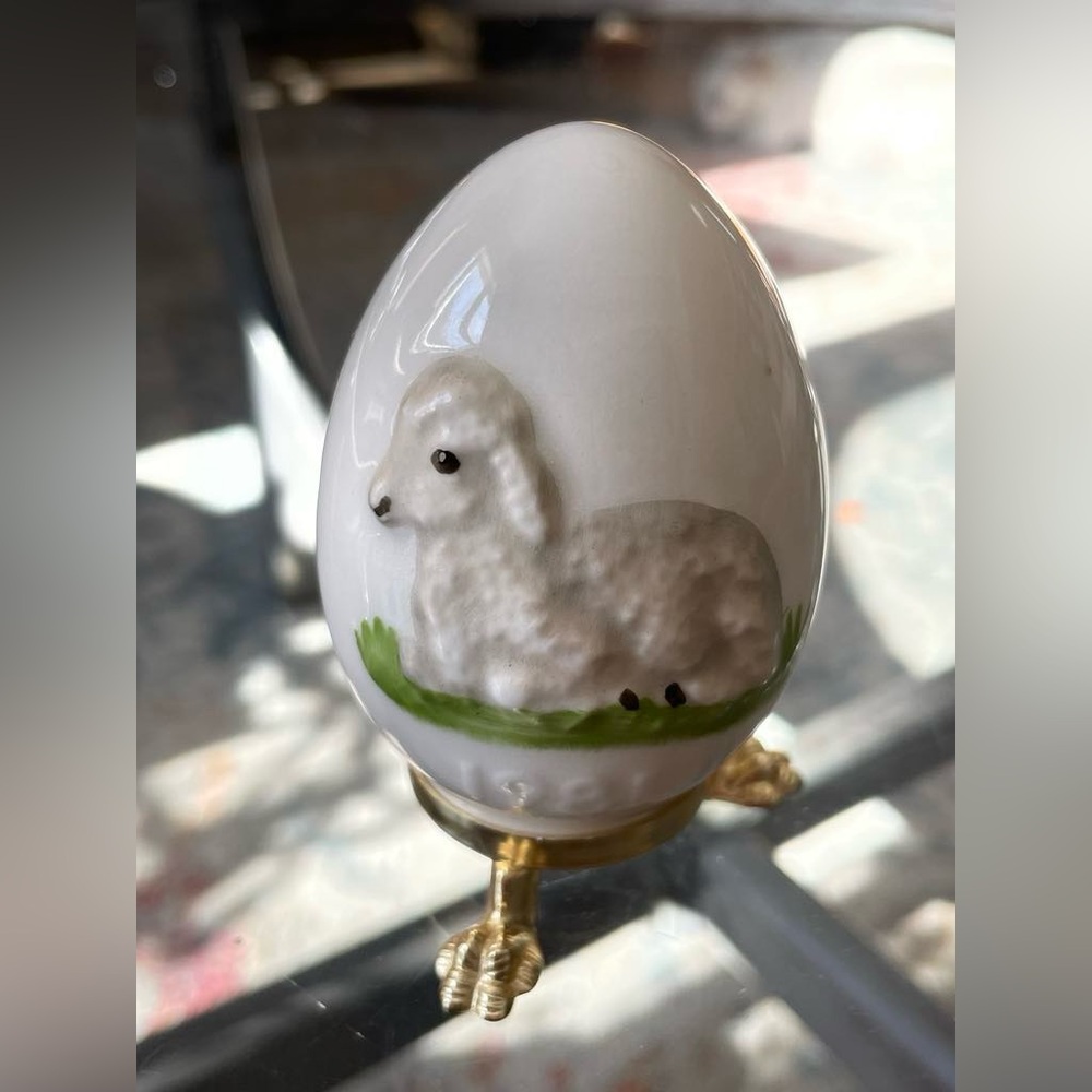 Vintage Annual Hummel Goebel Easter Egg
